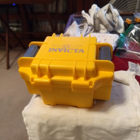 Invicta Aviator Watch - Picture 6 of 8